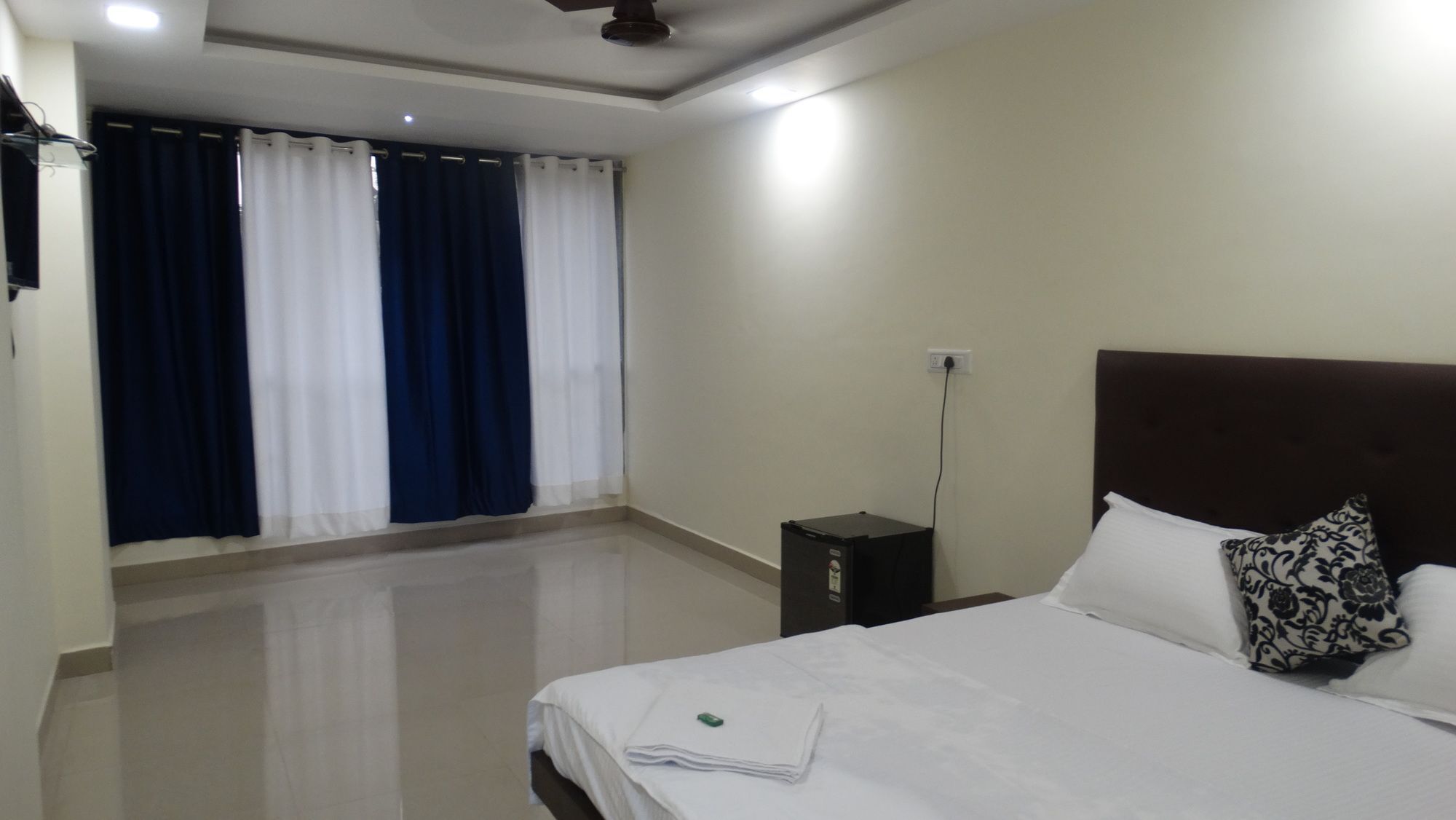 Swaraj The Goan Dream Hotel กาลังกูติ ภายนอก รูปภาพ